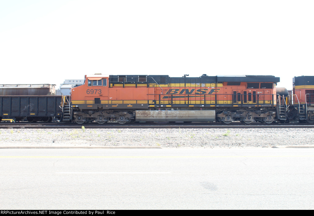 BNSF 6973